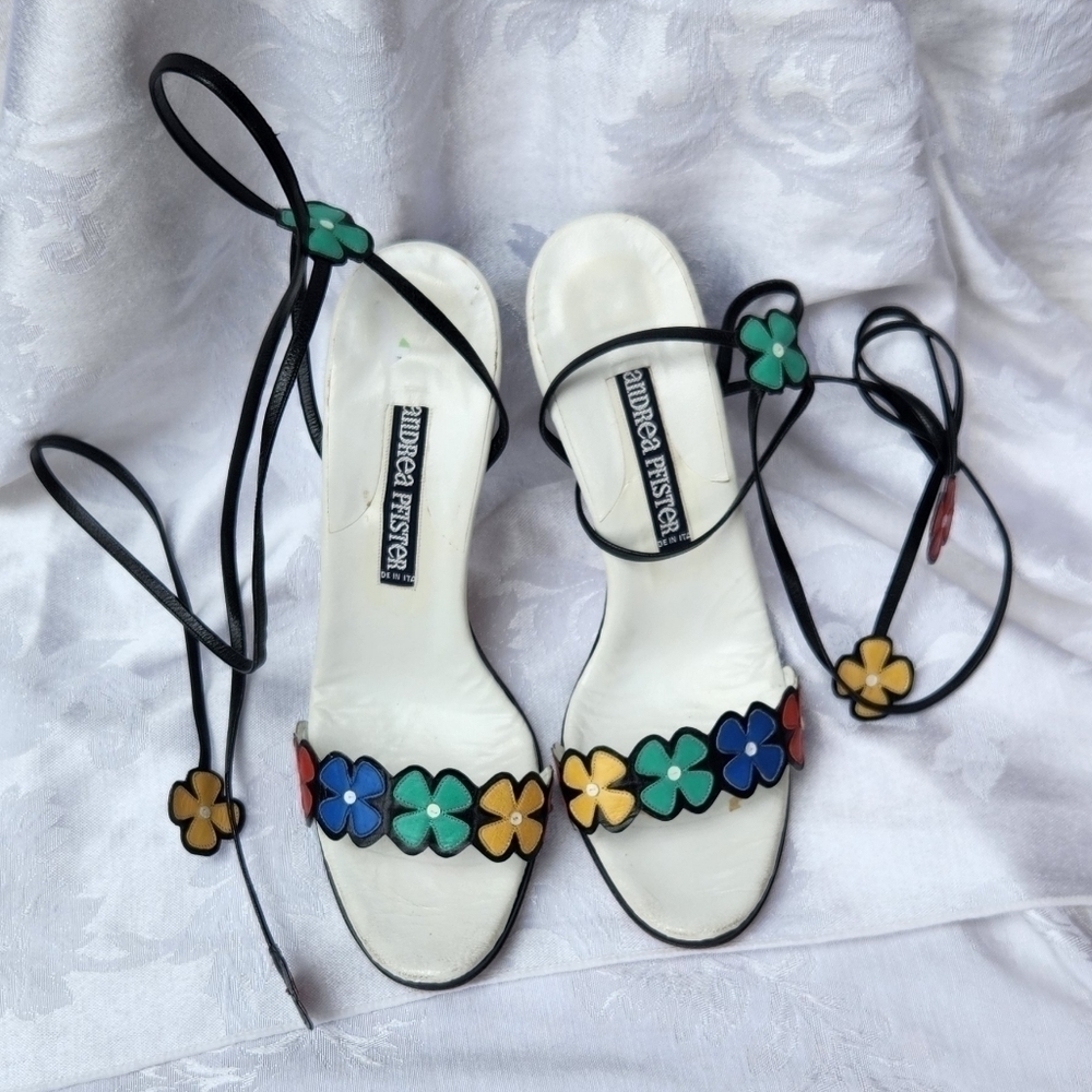 RARE VINTAGE 70s ANDREA PFISTER TIE UP FLOWER HEEL - Picture 3 of 8